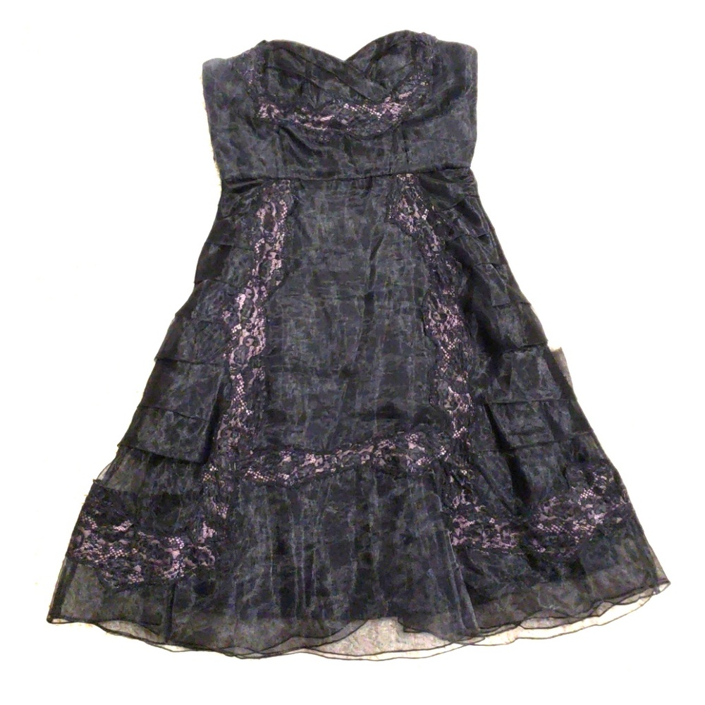 BCBGMaxazria Black Sweetheart Strapless Lace Dress